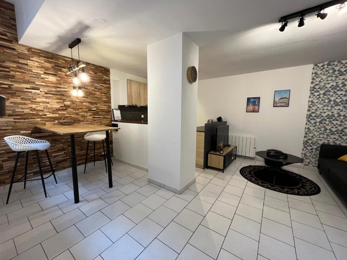 Superbe Appartement En Centre Ville D'Arras Exterior photo